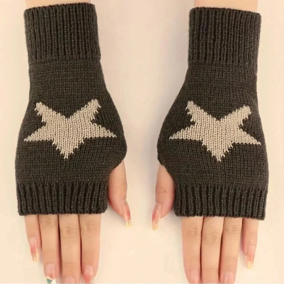 Women's Polyester Knit Fingerless Brown Gloves with Star pattern New - Picture 1 of 5